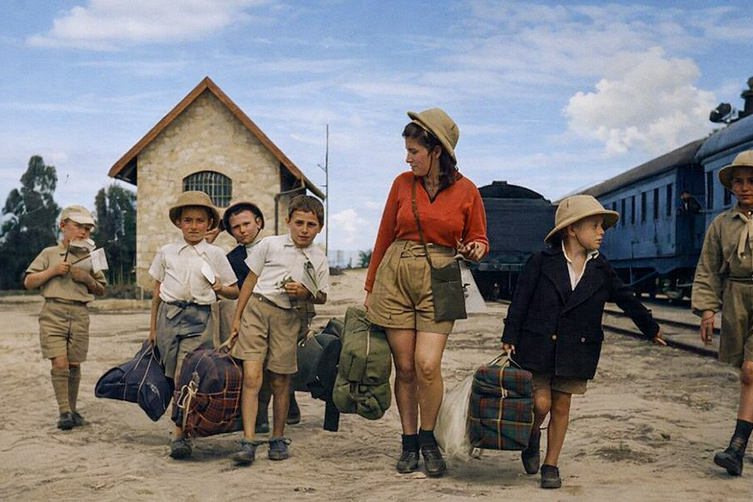 תחנת הרכבת בעתלית, ילדי טהרן בהגיעם ארצה