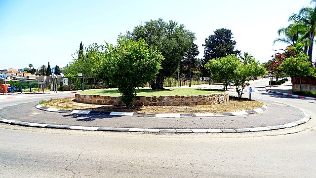 כיכר בבנימינה