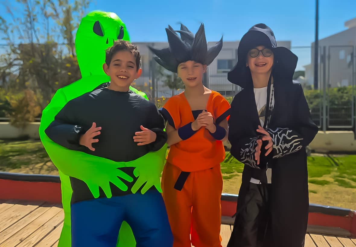 תלמידי כיתה ב מחופשים