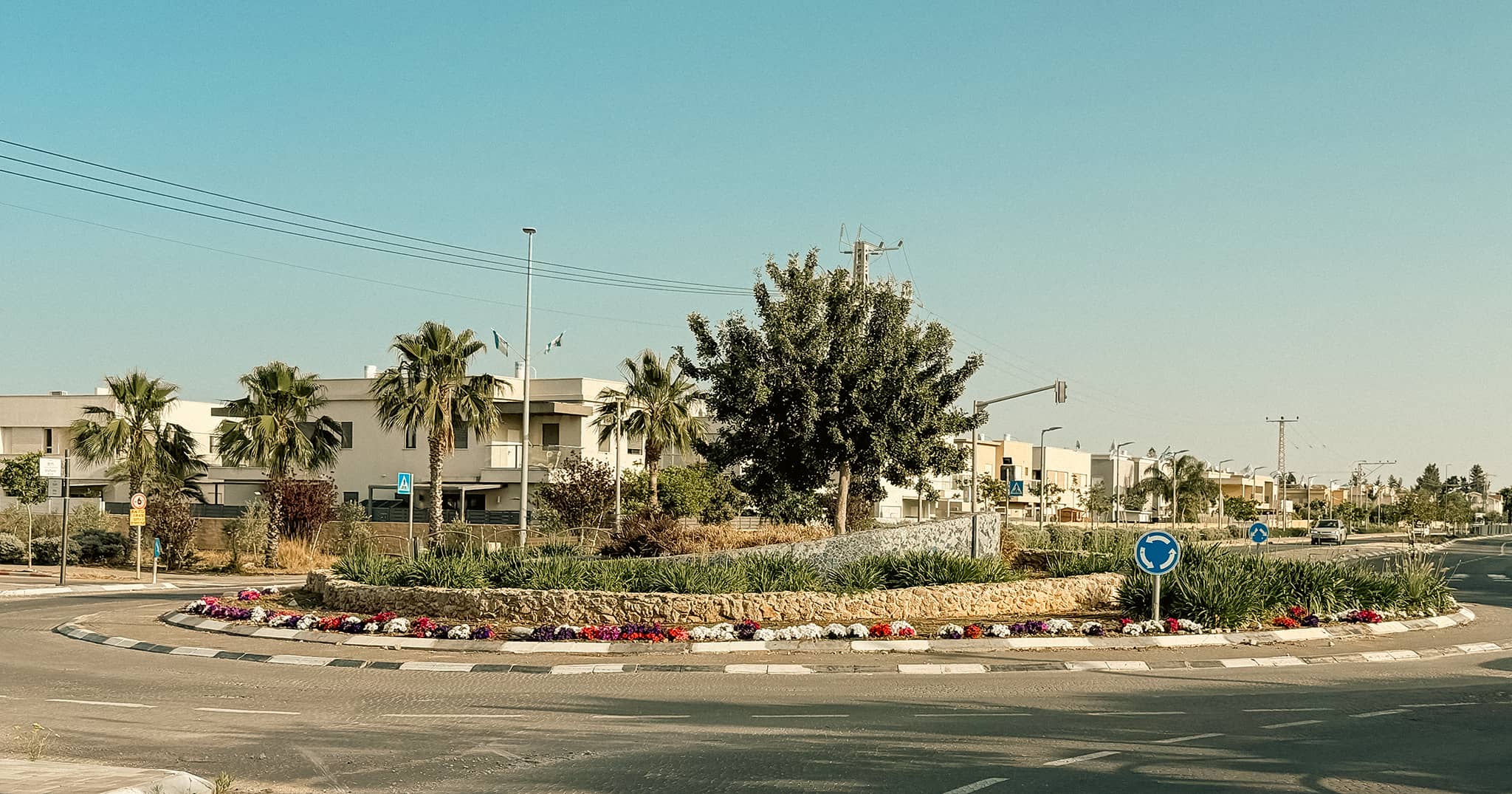 כיכר בדרך הים סמוך לבתי ספר