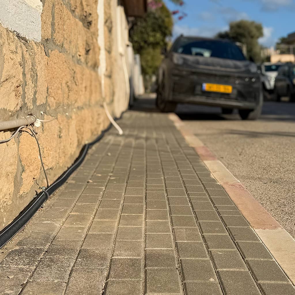 כמה פעמים צריך לרדת לכביש בדרך הביתה?